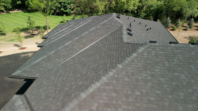Best Roof Replacement  in Milwaukee, WI