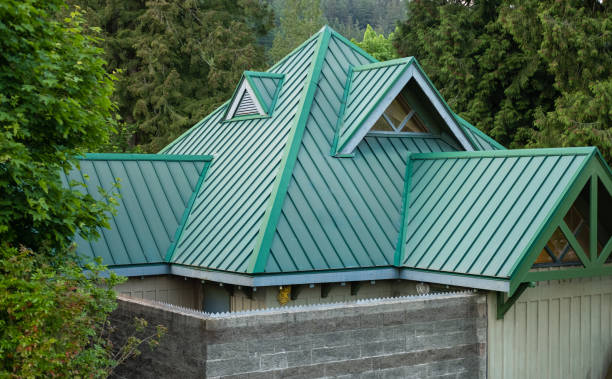 Best Commercial Roofing Services  in Milwaukee, WI